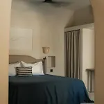 Hotell Black Rose 3*