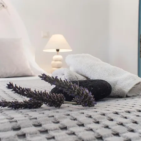 Hotel Black Rose Perissa (Santorini)