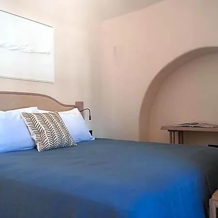 بلاك روز بيتش سويتس فندق 3*