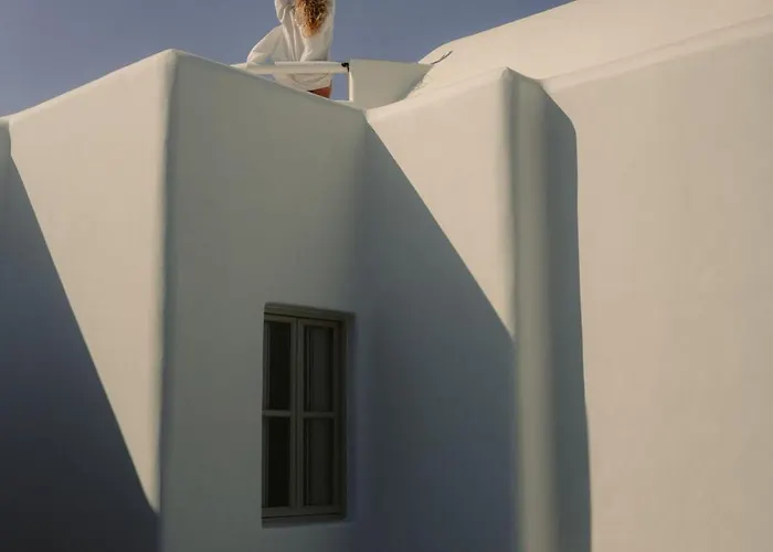 Hotel Black Rose Perissa (Santorini)