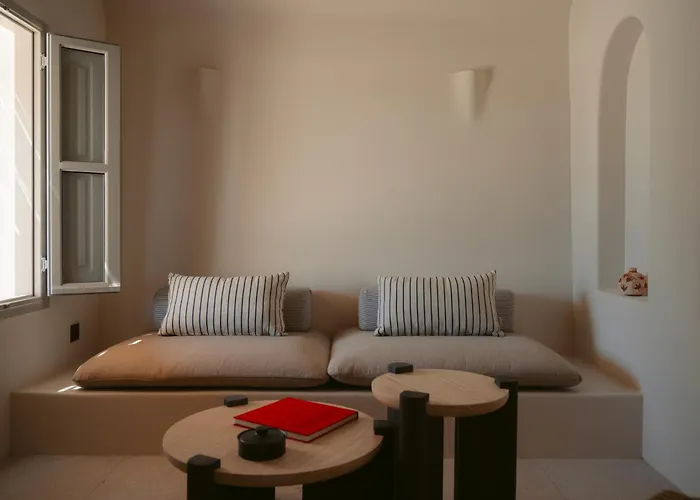 Hotell Black Rose Perissa (Santorini)