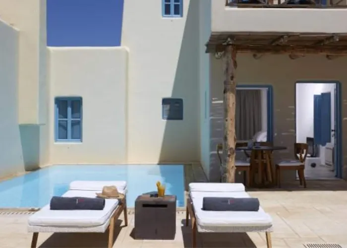 Black Rose Perissa (Santorini)