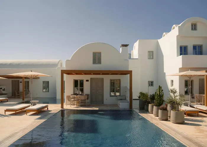 Black Rose 3* Perissa (Santorini)