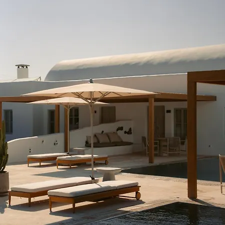 Ξενοδοχείο Black Rose 3*